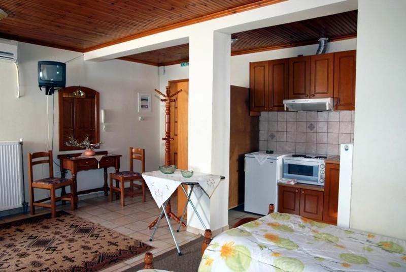 Stis Kyra - Vasilikis Appartement Ioannina Buitenkant foto